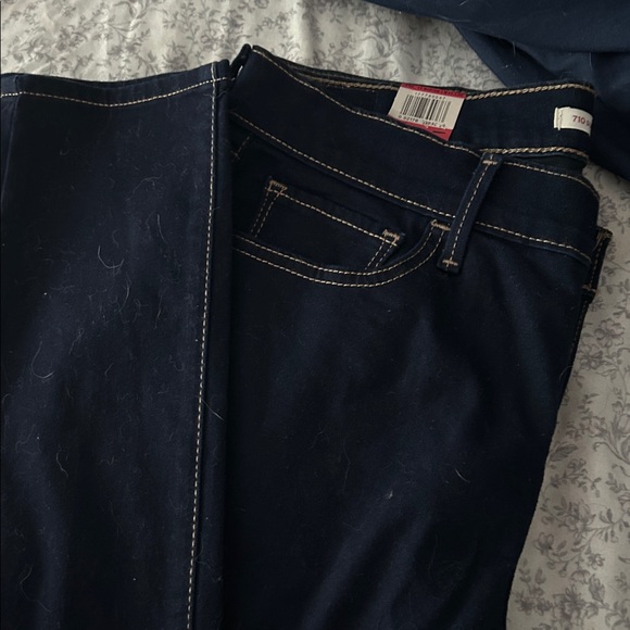 Levi's Women's 710 Super Skinny Jeans - Navy - Picture 9 of 12